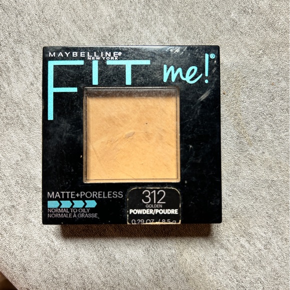 Maybelline Fit-Me Matte-Poreless Pressed Face Powder - Picture 1 of 3